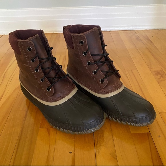 Sorel waterproof boots - Picture 1 of 5